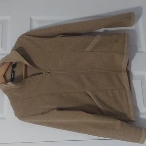 Avia zippered jacket in very good condition